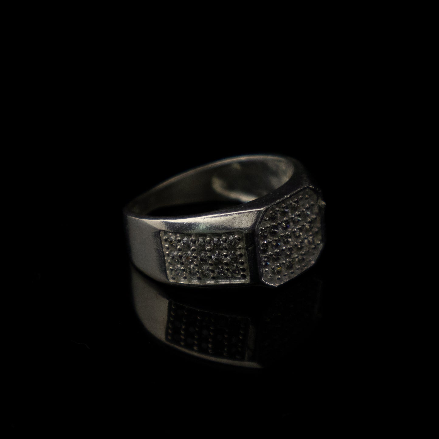 Anillo tre