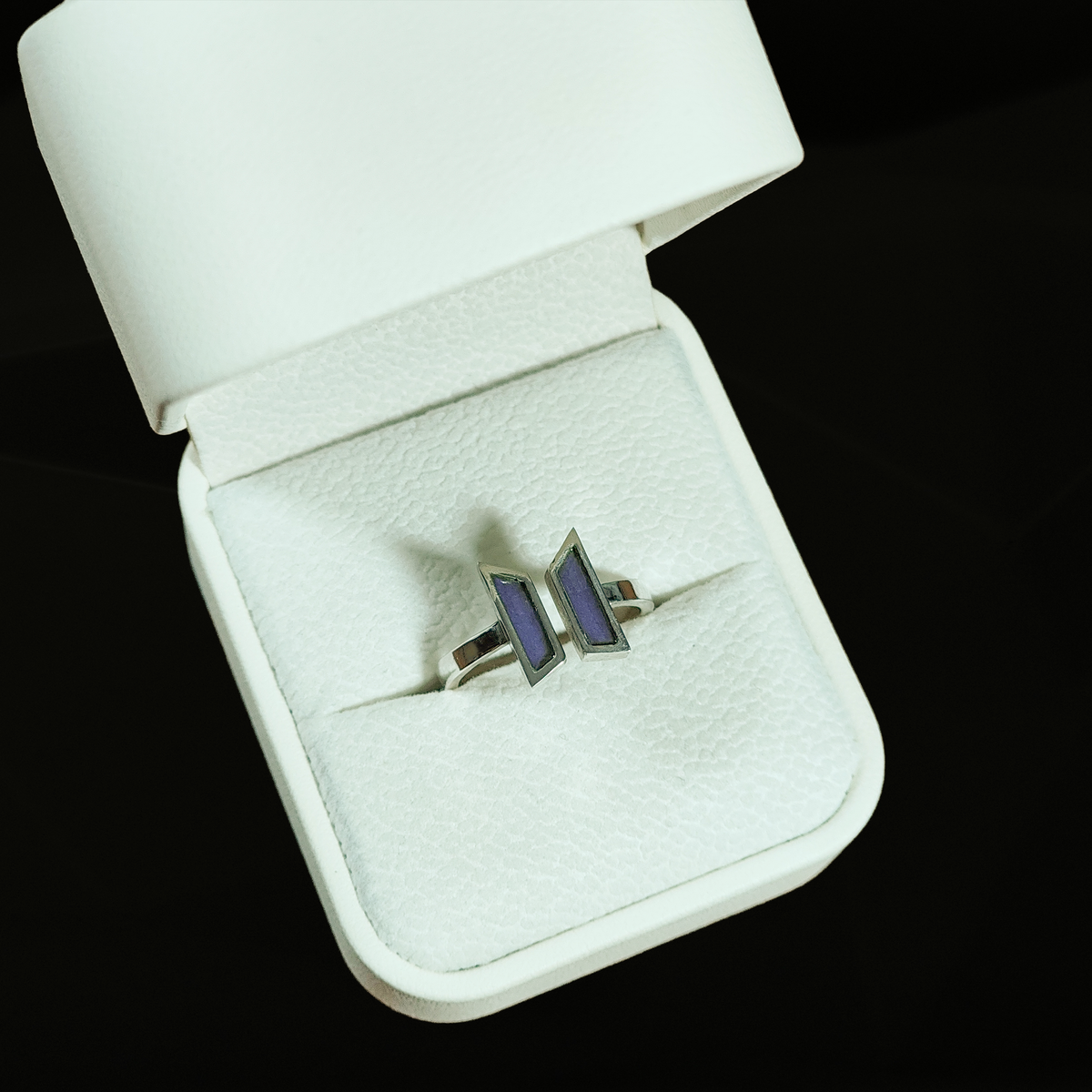 Anillo Trapezoide Violeta