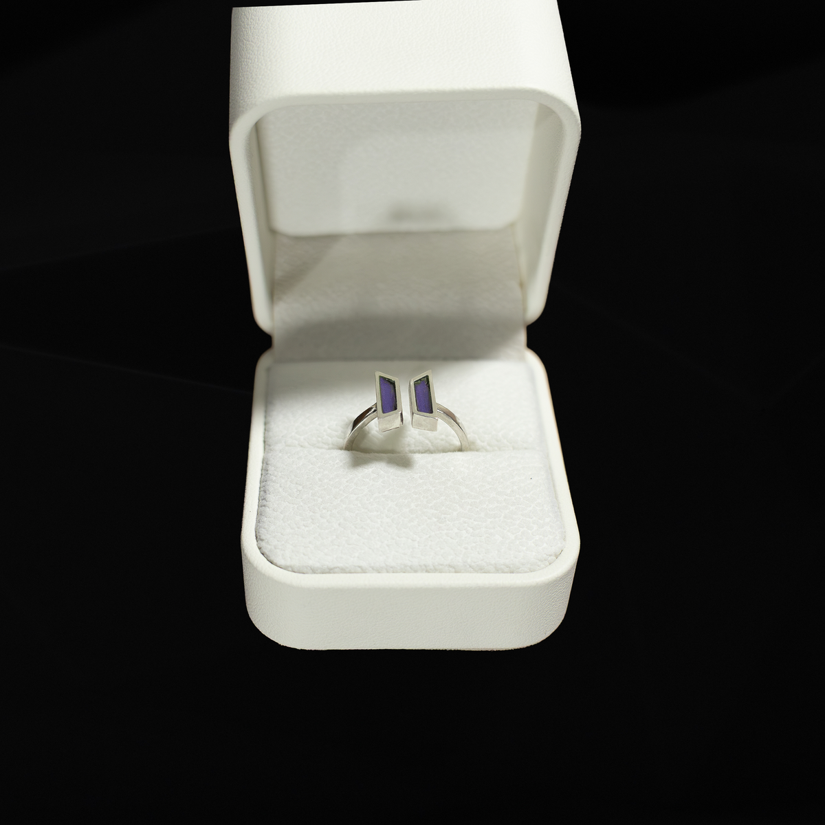 Anillo Trapezoide Violeta