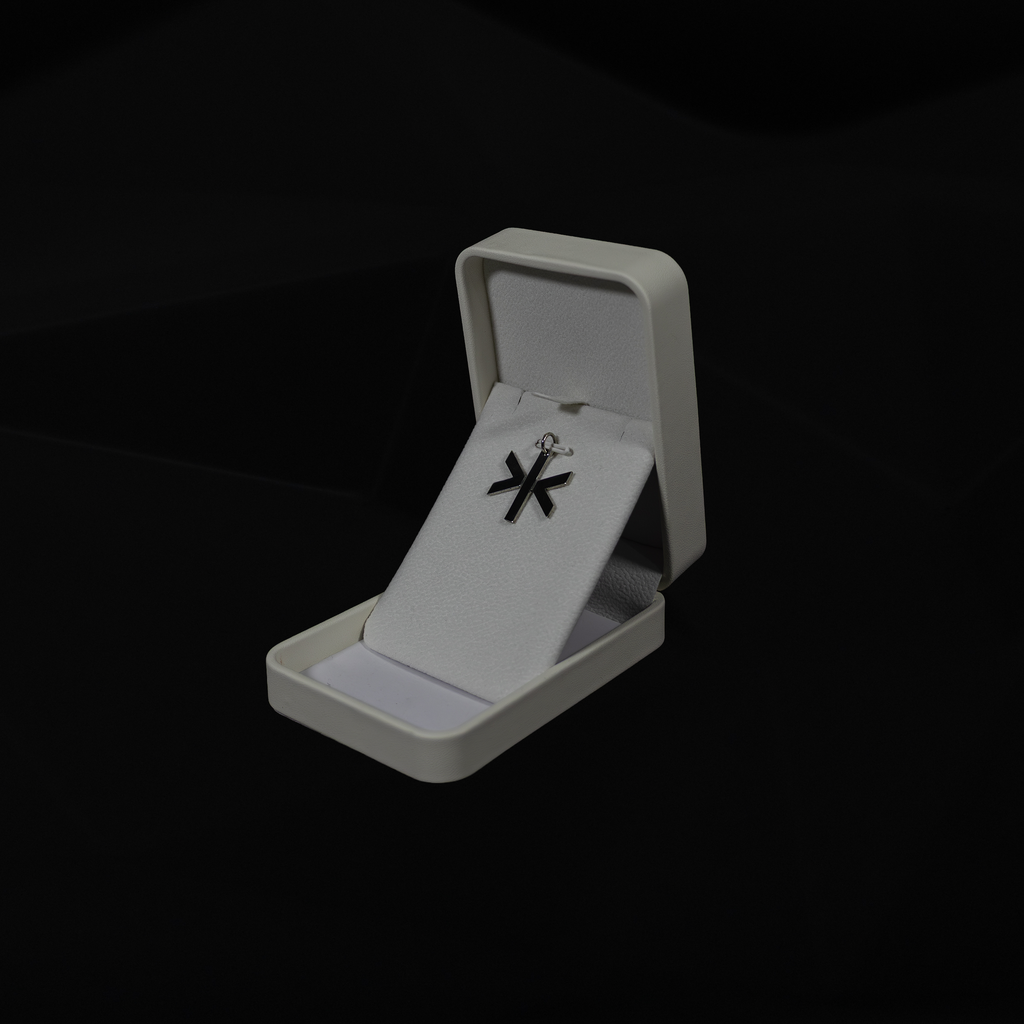 Dije Icon Series >|<